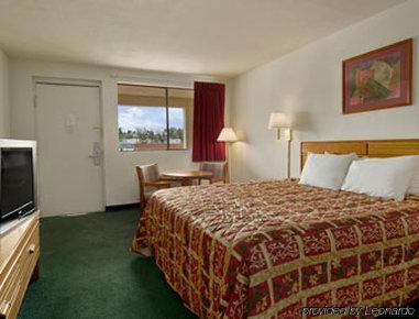 Days By Wyndham Inn 2*